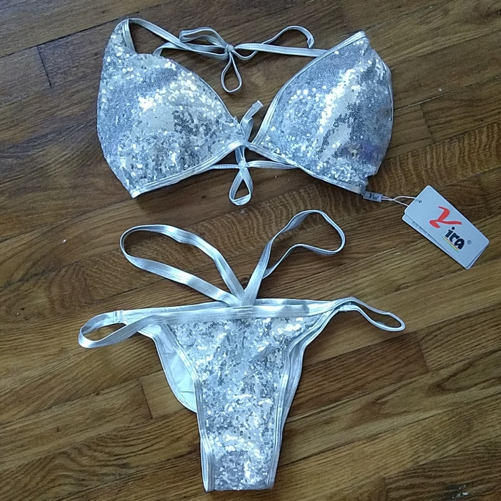 FashionNOVA - Silver sequin string bikini